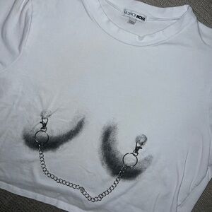 Fashion Nova White Tee with Chain Graphic